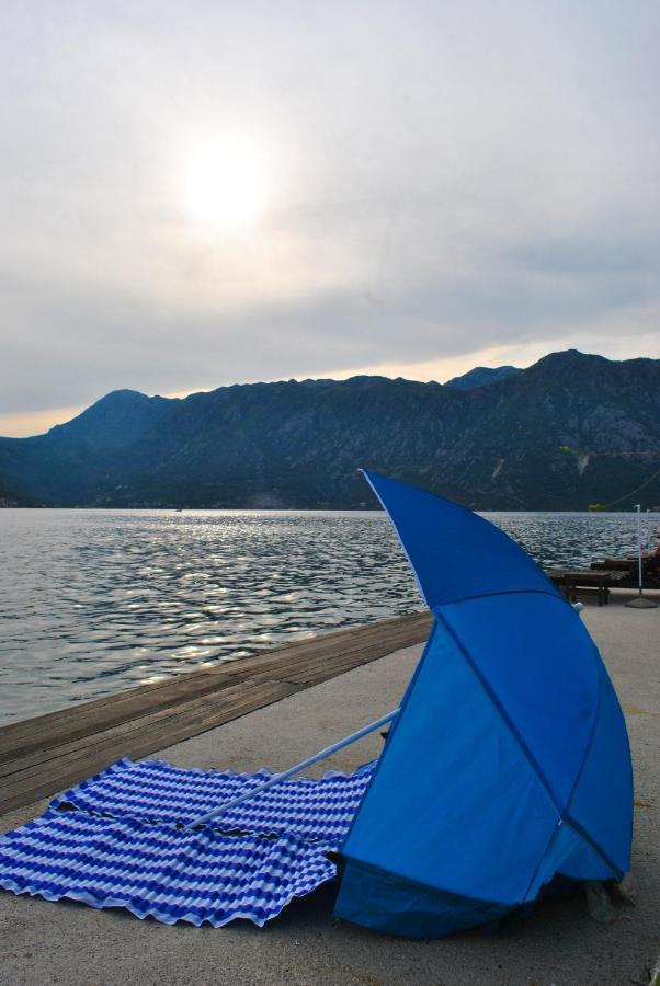 Apartment Mediterraneo Seagull Perast Exterior foto